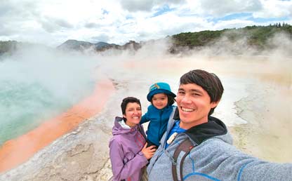 Carolina Meza and Frédéric Gheung traveling the world