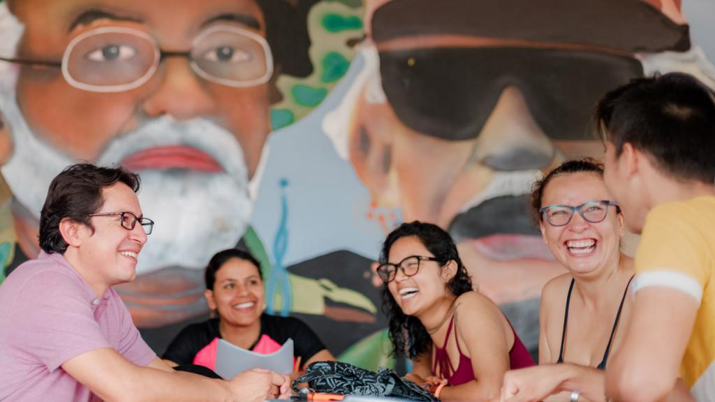 Andrés Barrios Fajardo, professor in the Faculty of Business Administration, with a group of ex-combatants from the FARC 