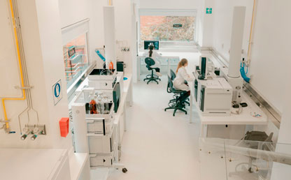  Image of the metabolomics laboratory